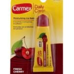 مرطب للشفاه من كارمكس برائحة الكرز المنعش